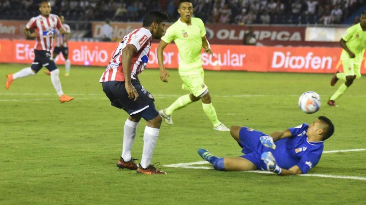Luis Carlos Ruiz comandará el ataque de Junior. 