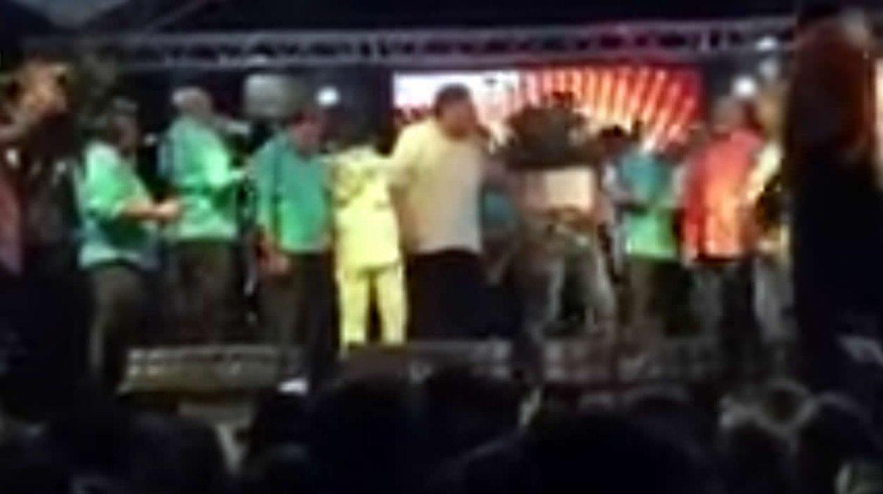 En plena presentación: Poncho Zuleta expresó su apoyo a Iván Duque