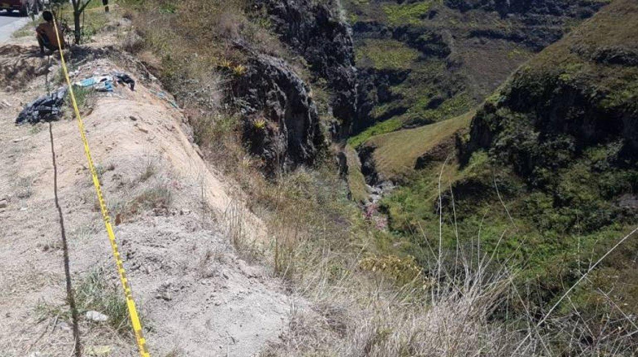 Los jóvenes protagonizaban, según la policía, desmanes en la vía.