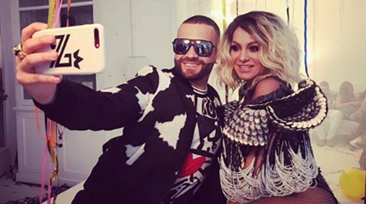 El cantautor Nacho y la cantante Paulina Rubio.