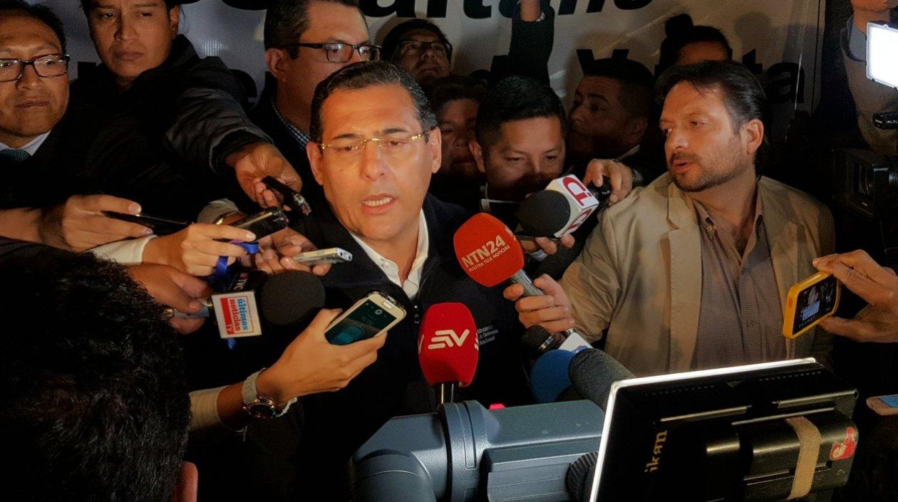 Minsitro de Defensa de Ecuador, Patricio Zambrano