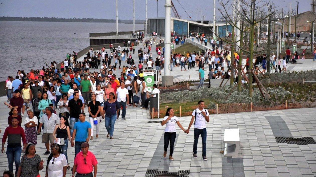 Los barranquilleros reencontrándose con el Río Magdalena.