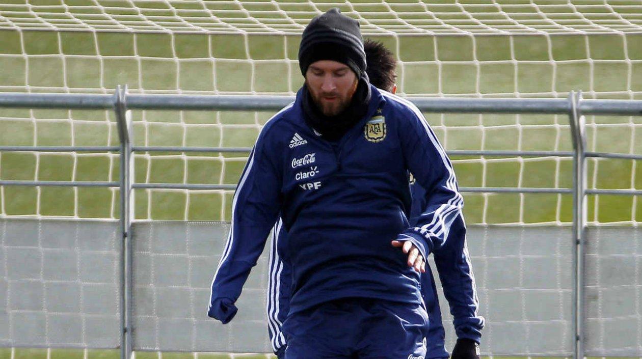 Lionel Messi durante el entrenamiento con Argentina. 