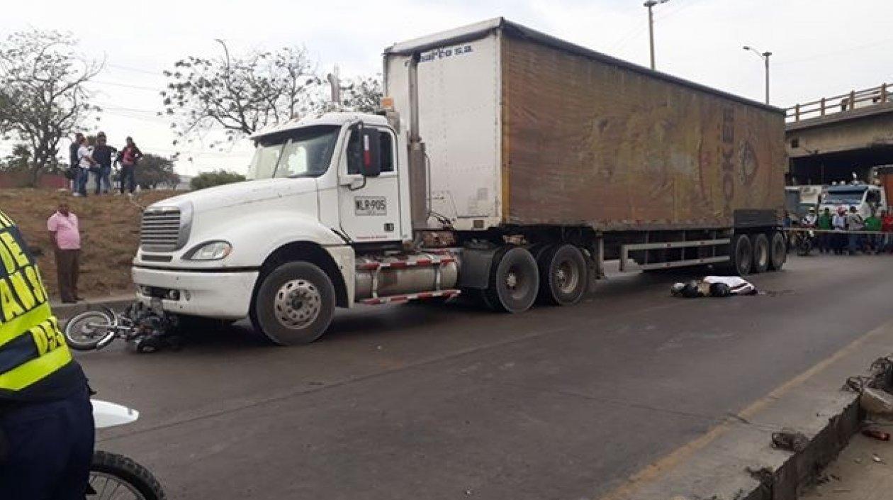 Foto del accidente en la calle 30.