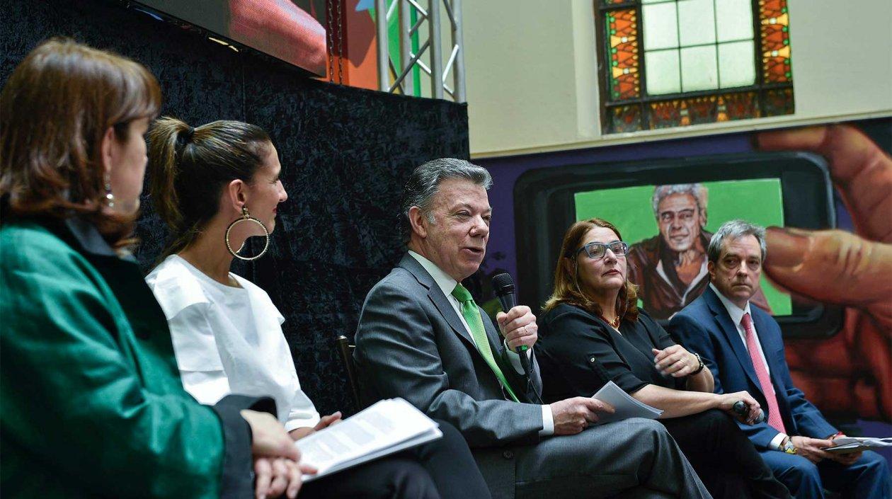 El Presidente Santos valoró la encuesta del DANE.