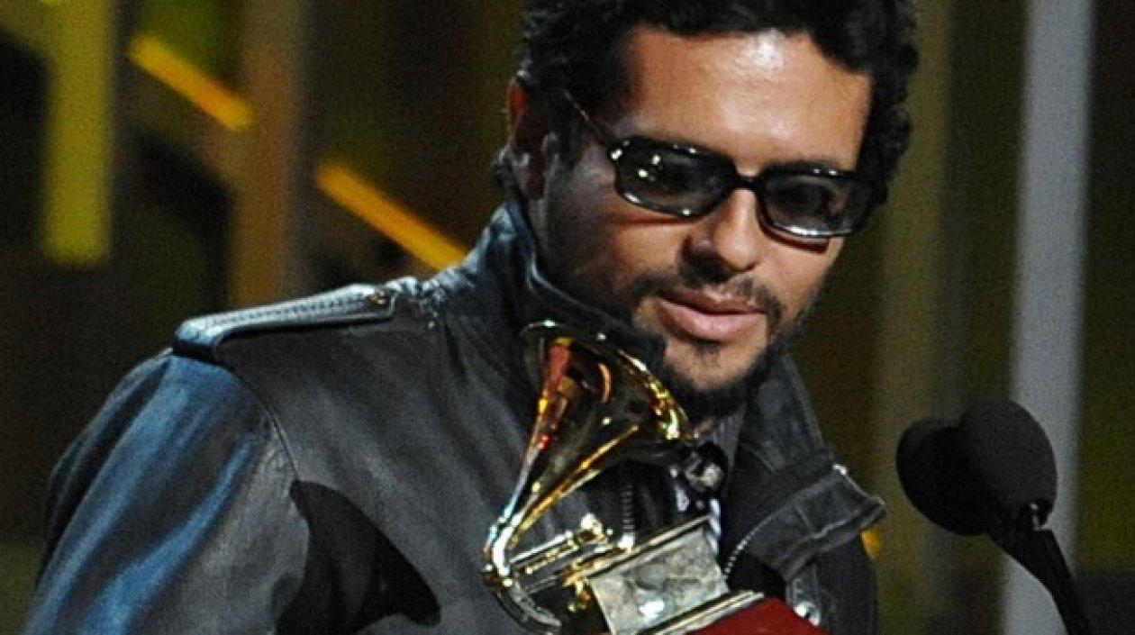 El cantante y compositor Draco Rosa.