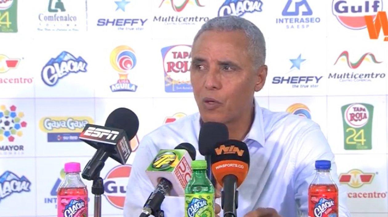 El DT Alexis Mendoza en rueda de prensa al final del partido en Ibagué.
