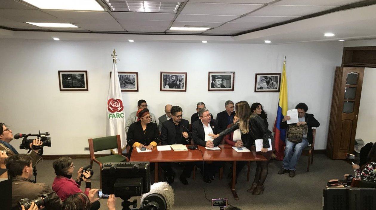 Rueda de Prensa de Iván Márquez.