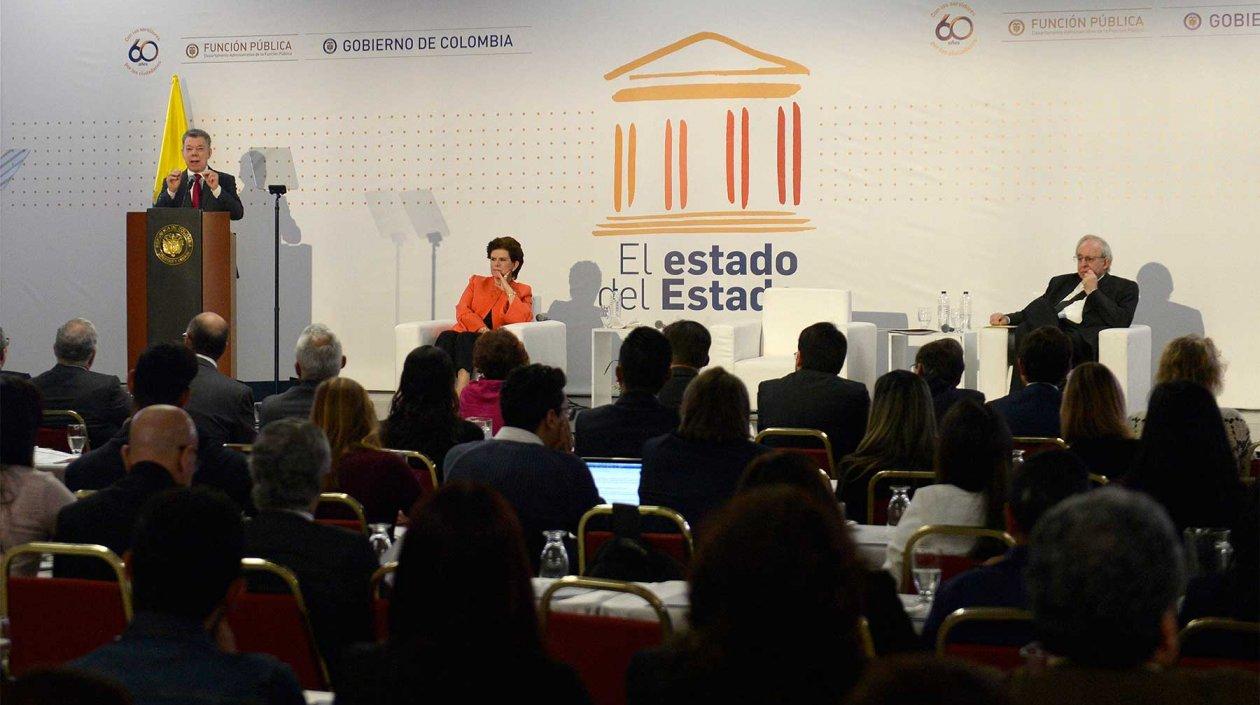 Un completo balance de su gobierno en materia de economía, equidad social, seguridad y paz hizo el Presidente Santos .