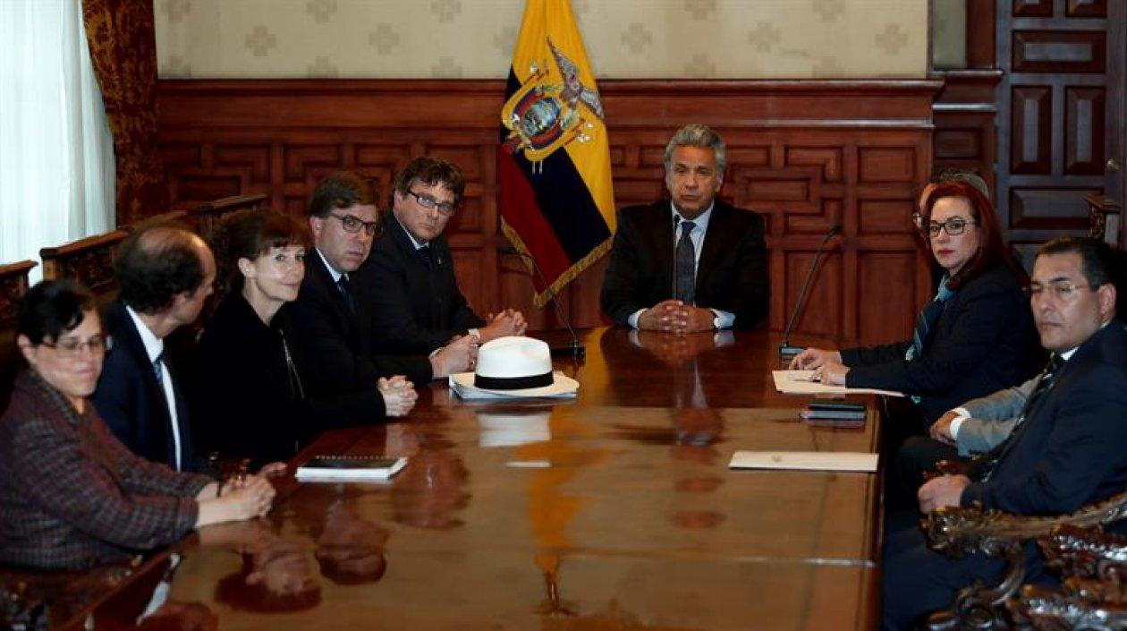 El presidente Lenín Moreno reunido con los embajadores.