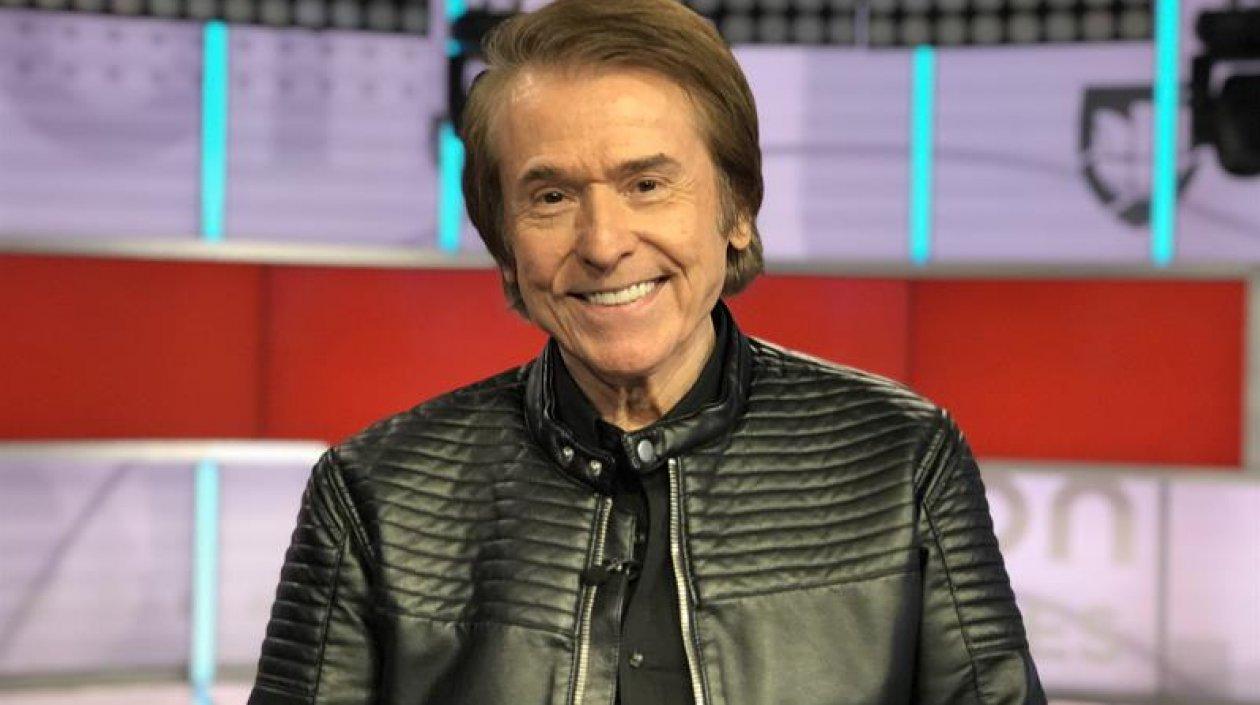 El cantante español Raphael.