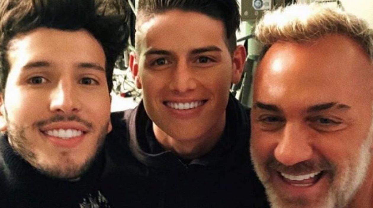 Sebastián Yatra, James Rodríguez y Gianluca Vacchi.
