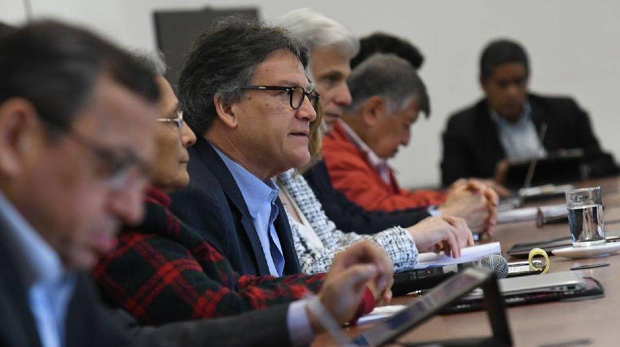 El gobierno definirá en los próximos días nueva sede de los diálogos con el ELN.