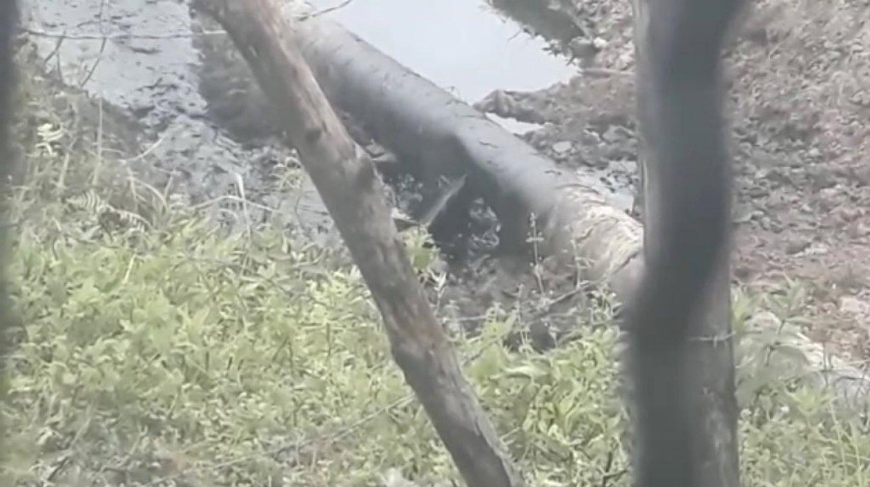 Lugar del atentado en e oleoducto.