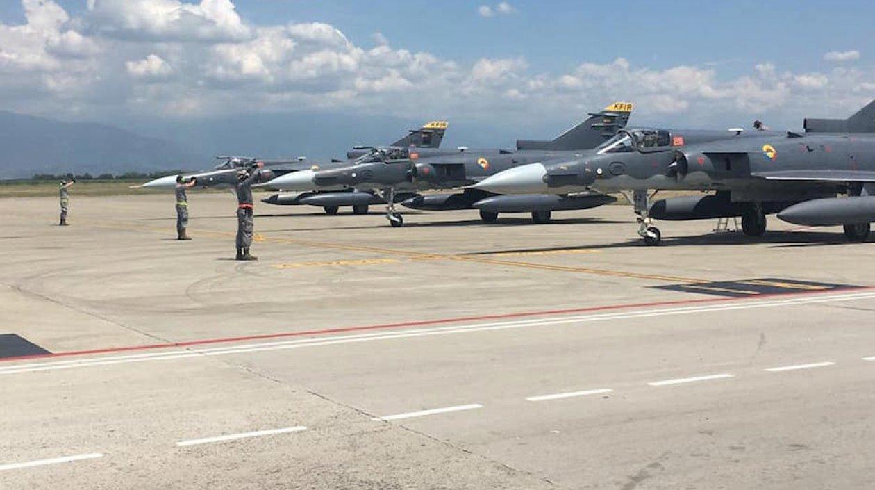 Las irregularidades encontradas son de 'vuelo alto' en la FAC.