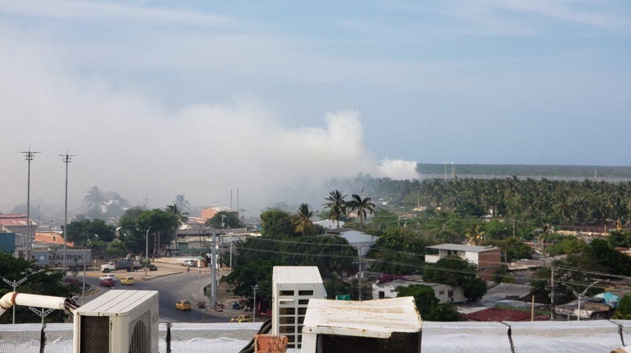 El incendio de cobertura vegetal fue en la Avenida del Río.