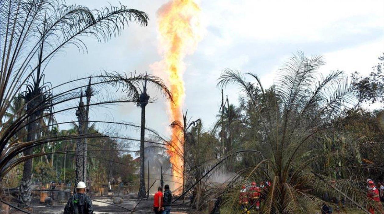 Momento del incendio en el pozo.