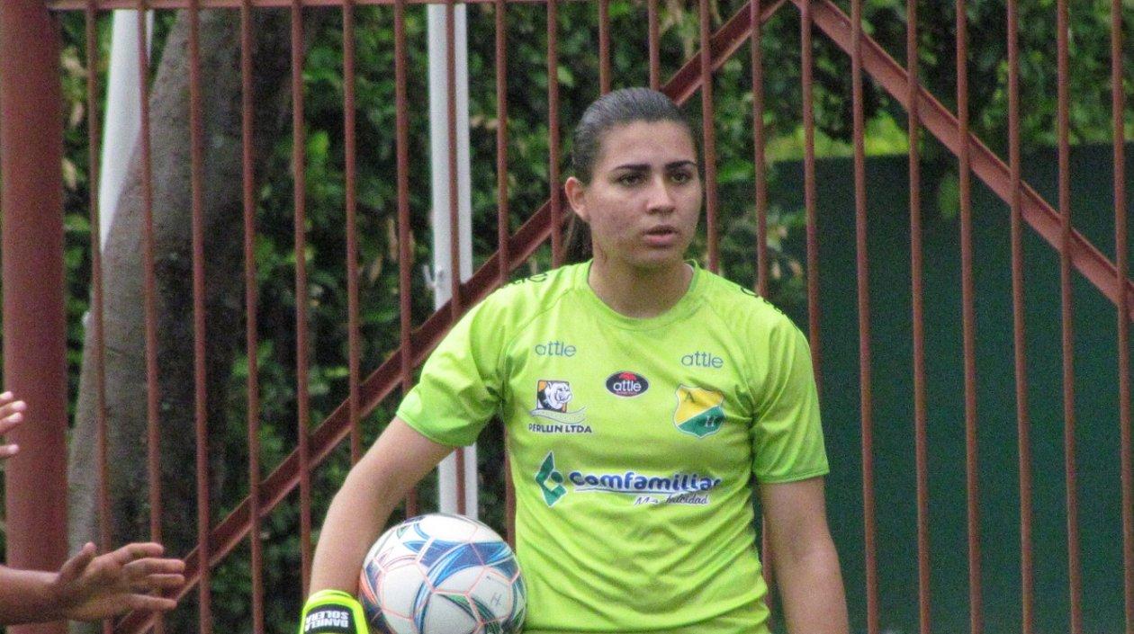 Daniela Solera, arquera del Atlético Huila. 