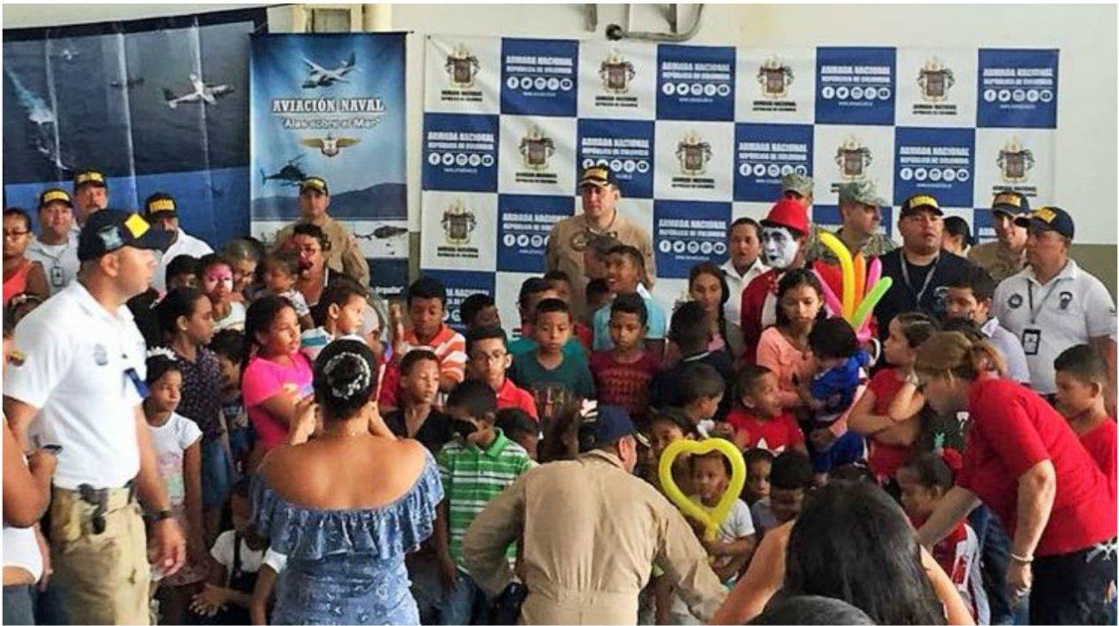 En la jornada la Armada también celebró el Día del Niño.
