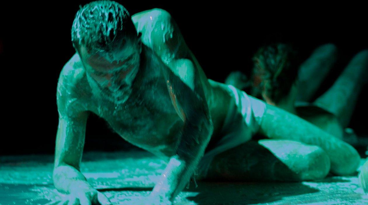 La obra francesa Antígona -Otra vez tengo ganas de pegarle a alguien-.