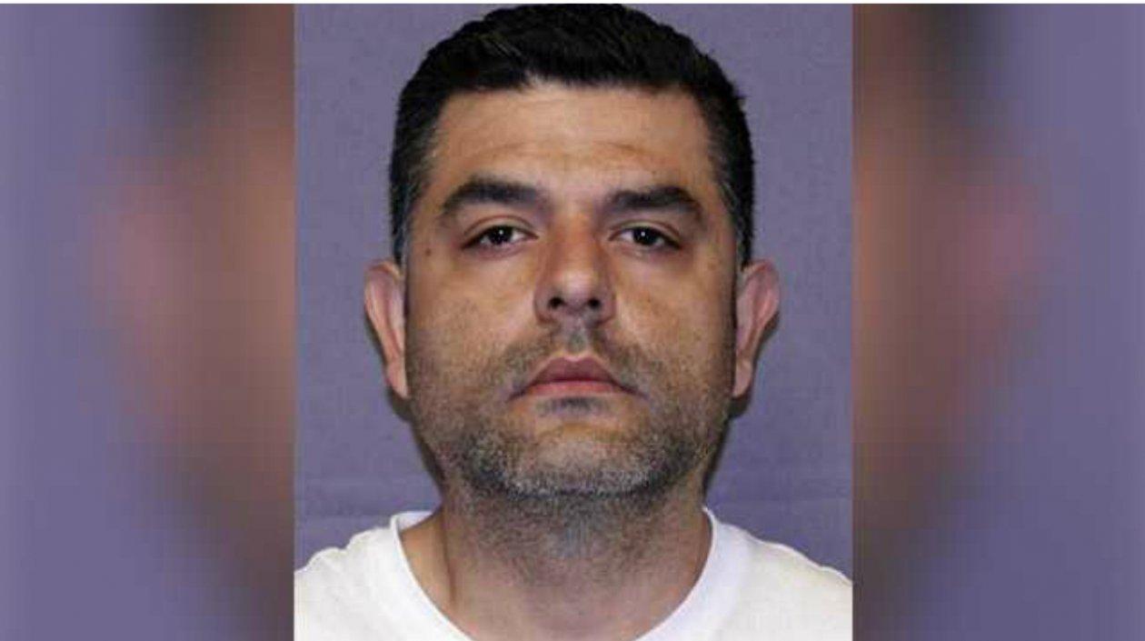 Este es el veterinario capturado por implantar droga en cachorros.