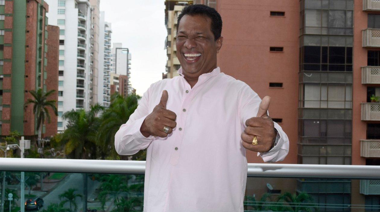 Roberto Torres, vocalista de la agrupación Sensación Orquesta.