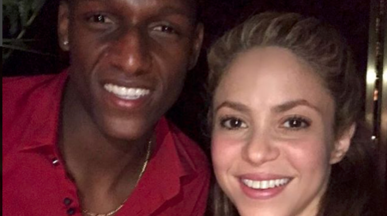 La cantante Shakira y el jugador Yerry Mina.
