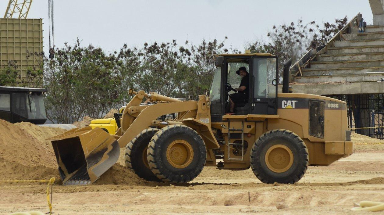 Tom Ritz empezó su labor en la pista.