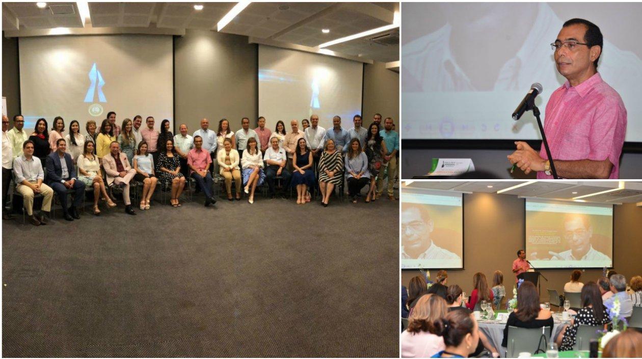 El rector de la Universidad Simón Bolívar, José Consuegra Bolívar presidió la presentación.