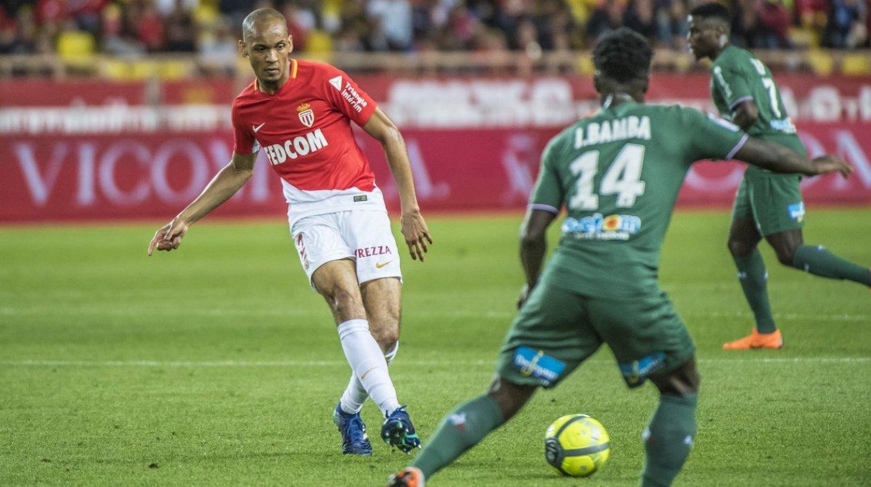 Fabinho durante el partido. 