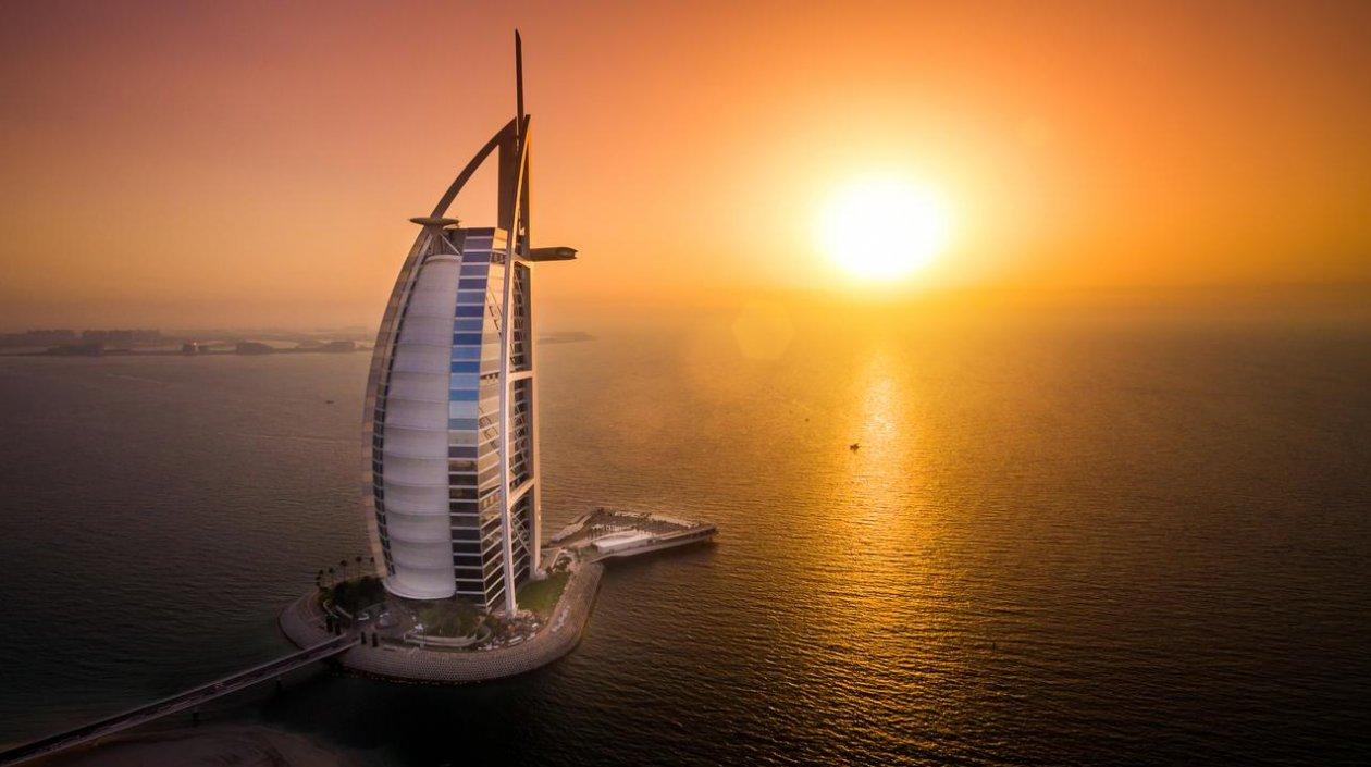 El hotel Burj Al Arab en Dubai.