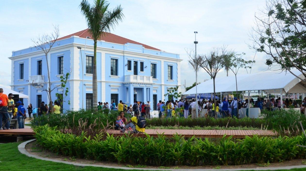 Edificio de la Intendencia Fluvial.