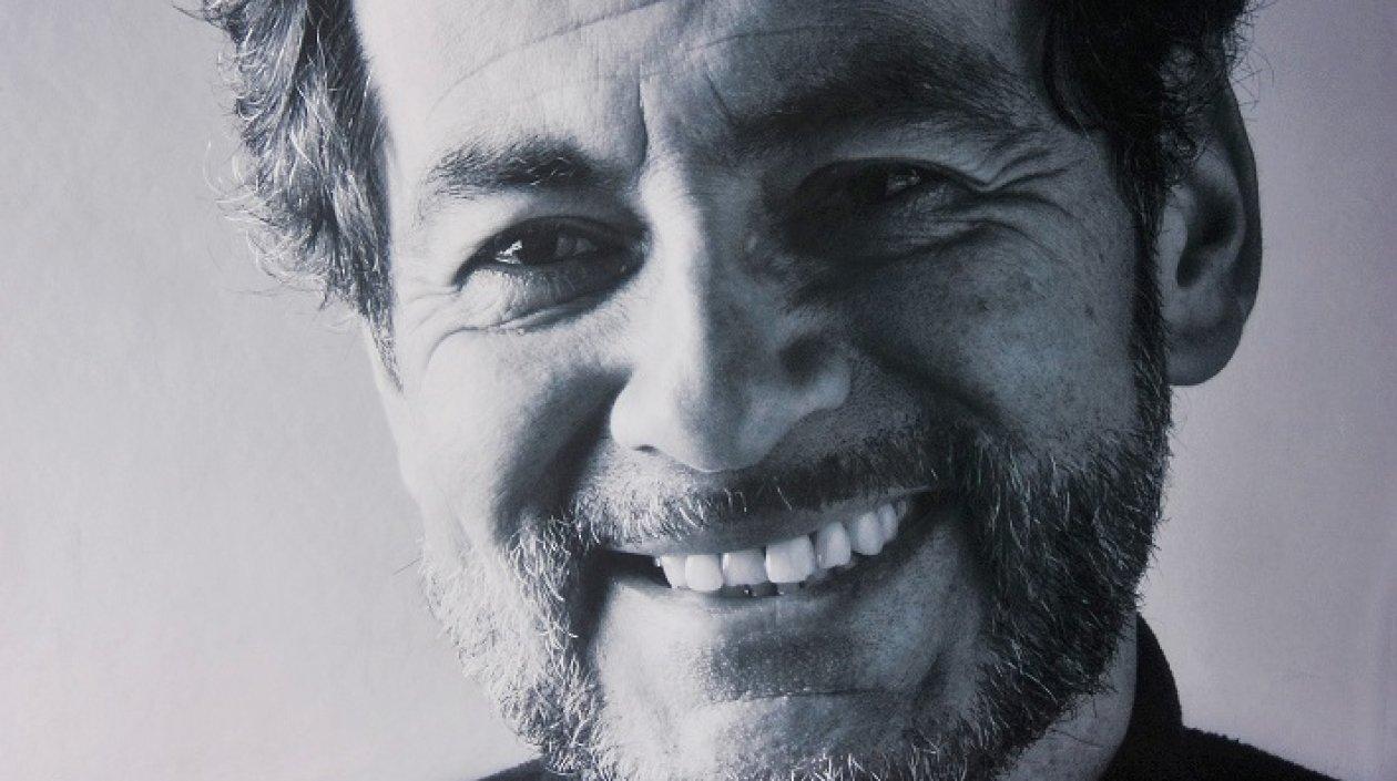 El escritor Carlos Mauricio Vega.