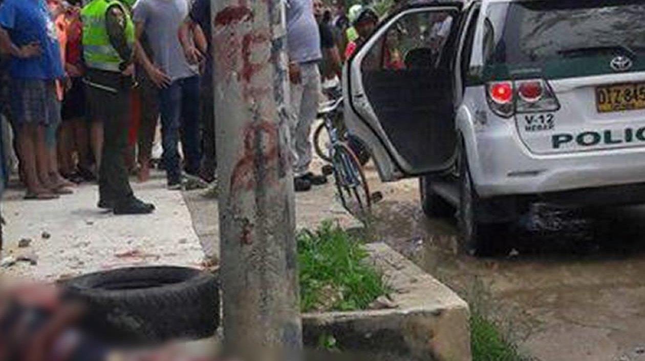  Las autoridades de Policía llegaron tras el linchamiento del presunto abusador.