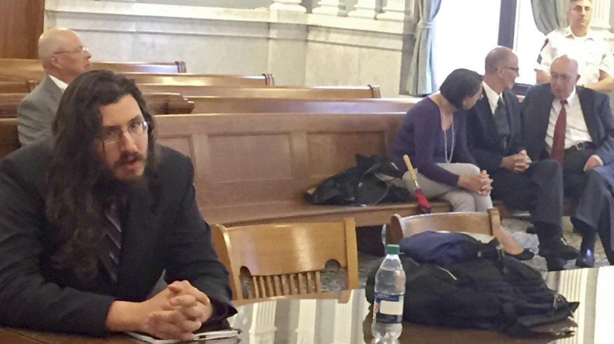 La curiosa historia de Michael y sus padres se ganó la atención de la prensa.