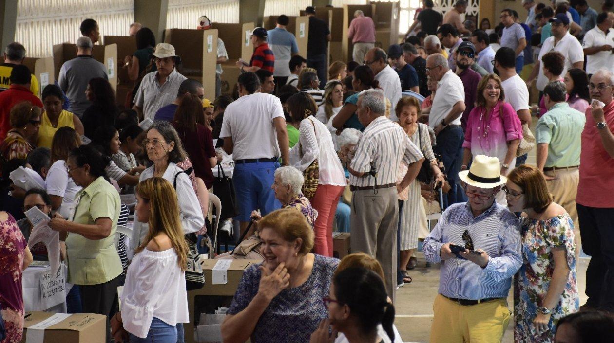 Usar el celular en el puesto de votación está prohibido.