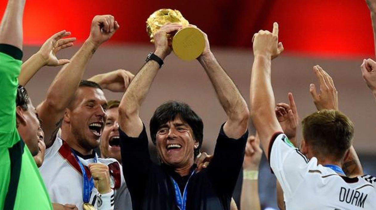 El alemán Joachim Löw campeón en Brasil 2014.