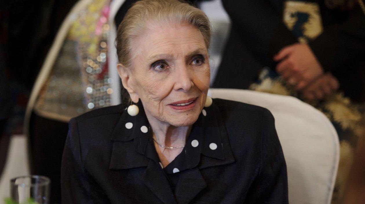  La cantante María Dolores Pradera.