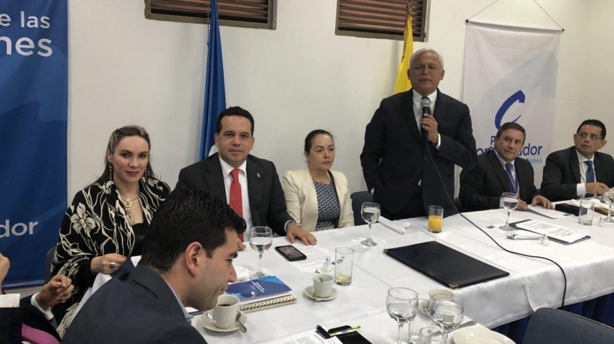 Conservatismo unido con Iván Duque y Marta Lucía Ramírez.