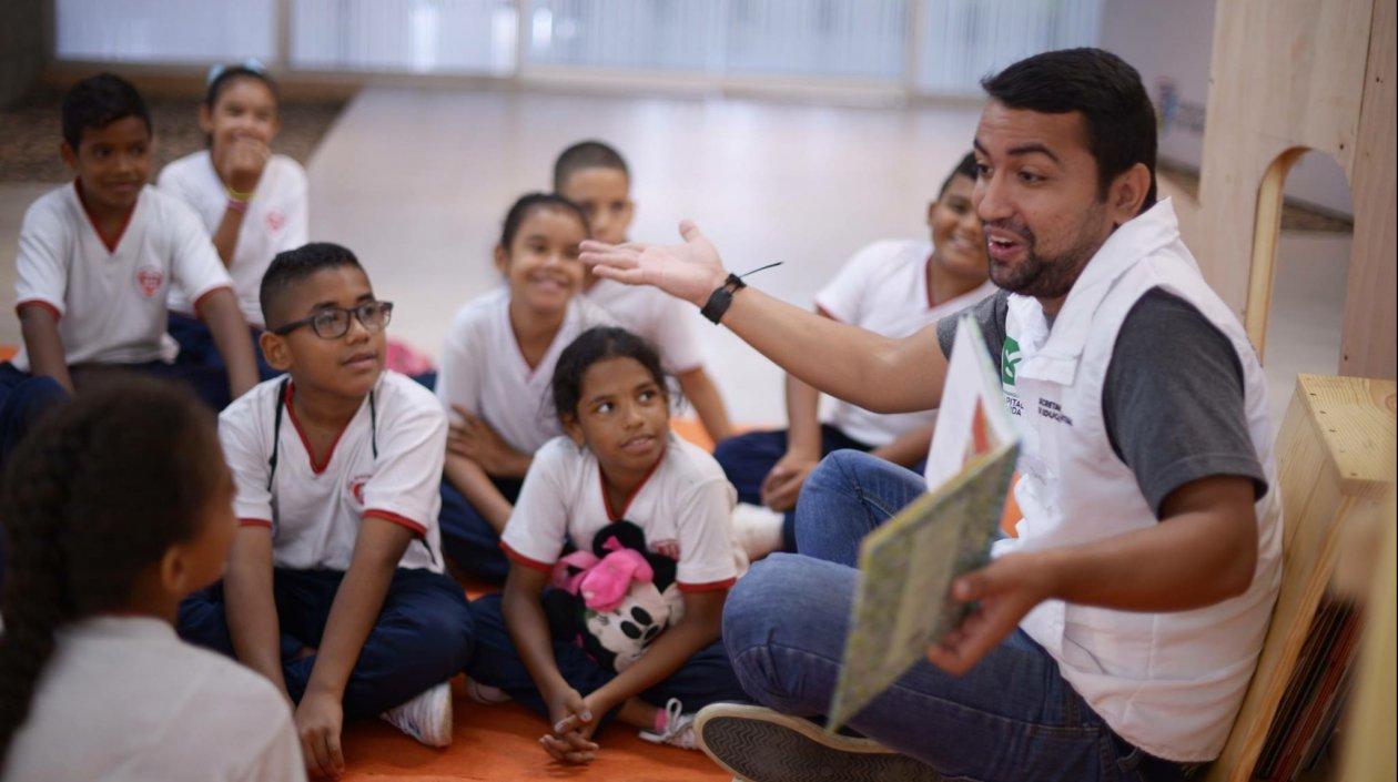Niños en talleres de lectura del festival Épico.