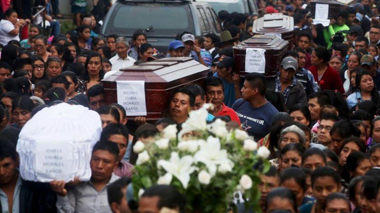 Sepelio de las víctimas.