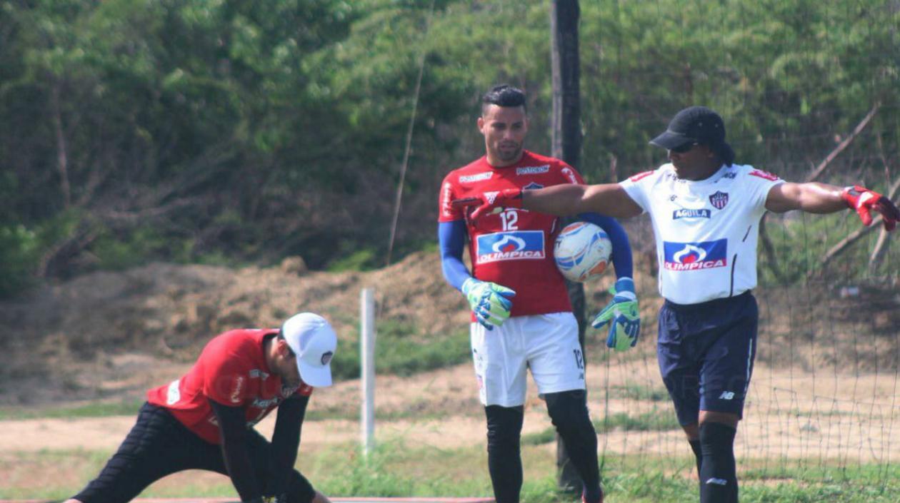 José María Pazo entrena a Sebastián Viera y José Chunga. 