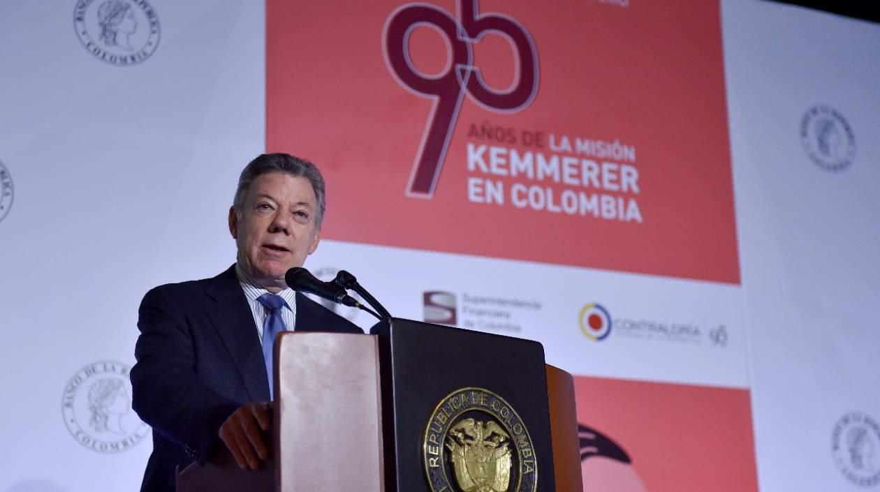 Juan Manuel Santos, presidente.