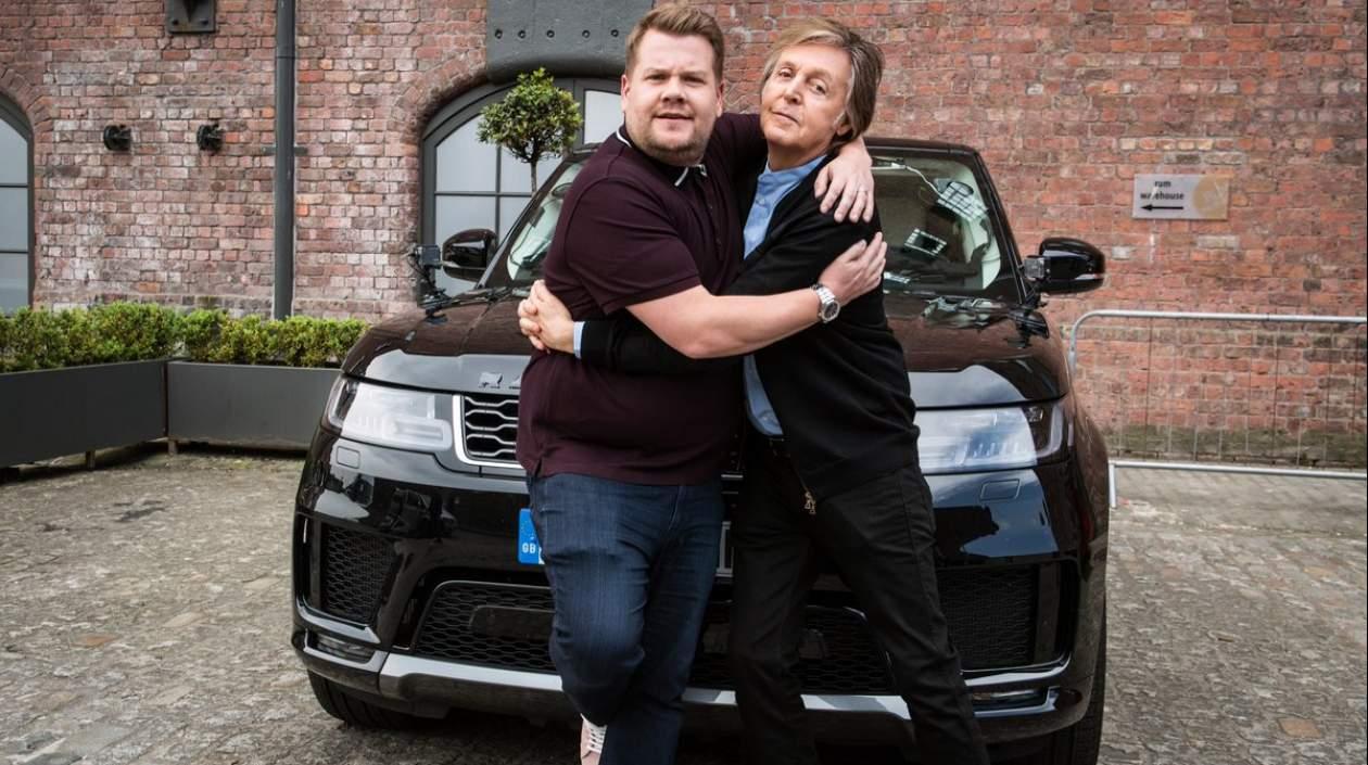 El presentador británico James Corden y el beatle Paul McCartney.