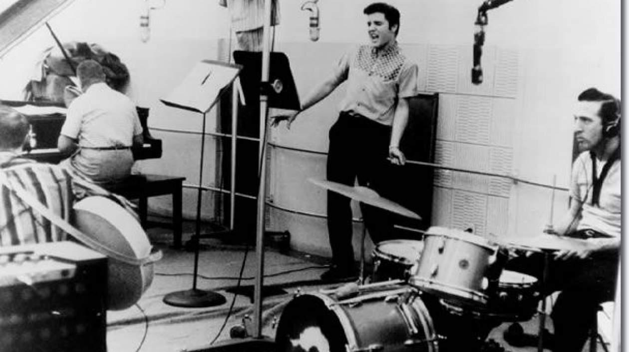 El legendario batería D.J. Fontana y Elvis Presley.