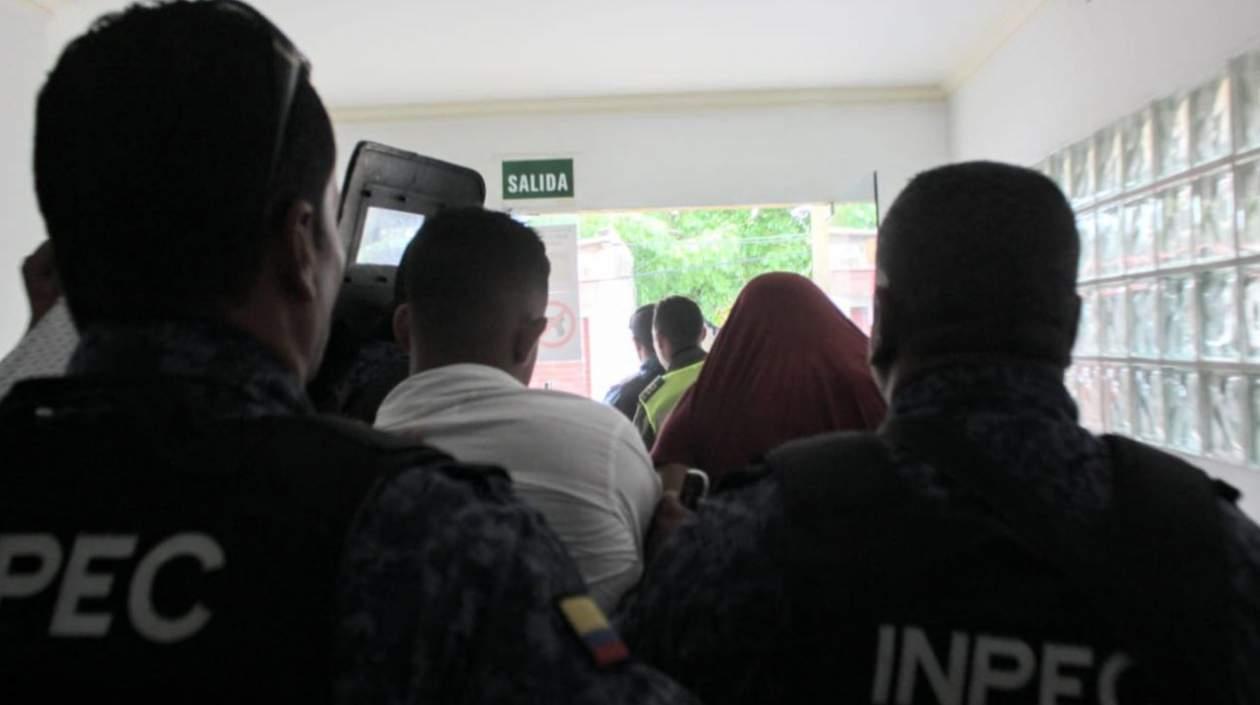 Alias 'Guajirito' cuando era sacado de las salas de audiencias tras terminar la diligencia judicial.