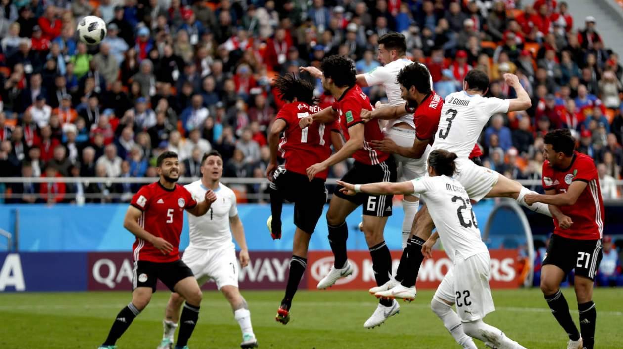 José María Jiménez anota de golpe de cabeza para dar el triunfo a Uruguay