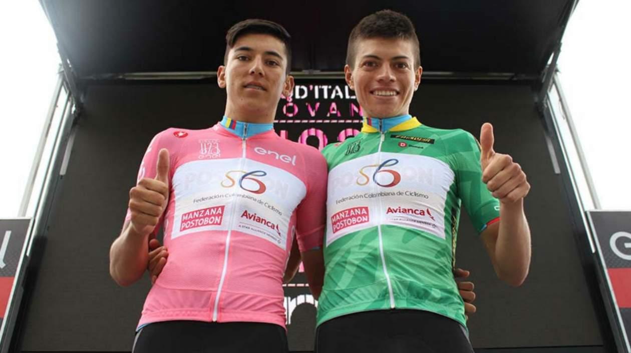 Alejandro Osorio con la camiseta rosada de líder y Cristian Muñoz con la camiseta verde de la montaña.