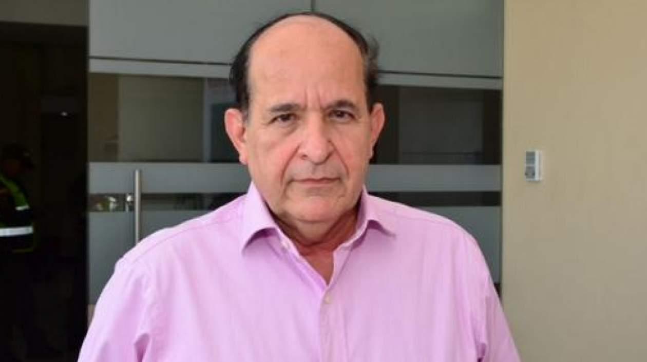 Álvaro Ashton, senador suspendido.