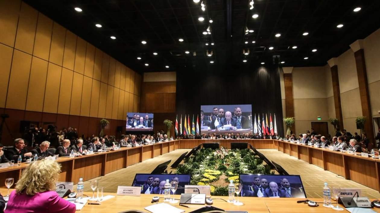 Cumbre de Mercosur se realiza en Luque, Paraguay.